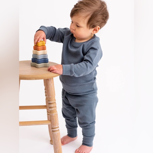 Colored Organics Portland Lightweight Pullover | Color Harbor | NWT - Picture 2 of 2